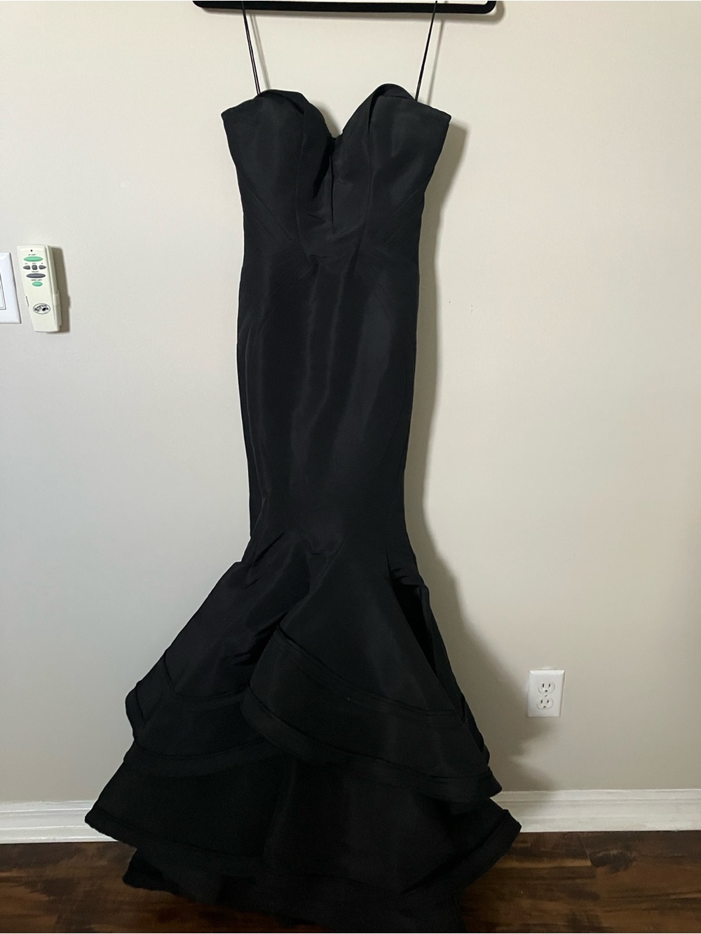 Zac Posen Black Strapless Evening Gown - Picture 3 of 9
